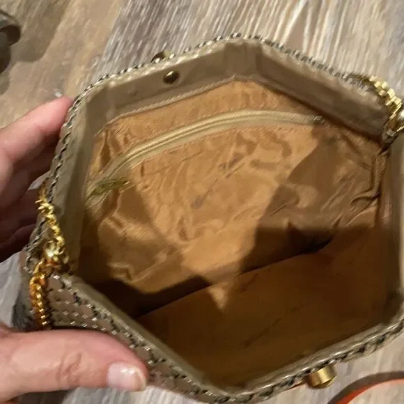 964) Vintage Metal Taupe Purse EUC Chain Straps - Picture 6 of 7